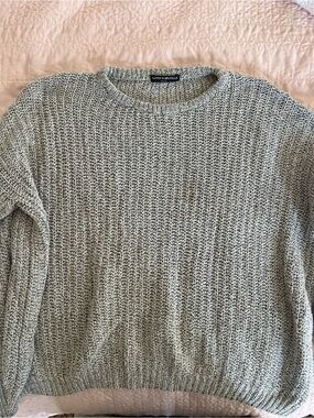 Brandy Melville Gray Knit Crewneck Sweater